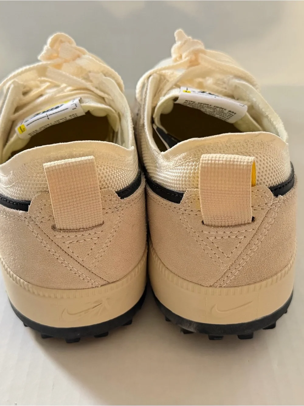 Nike CITY Sneakers 